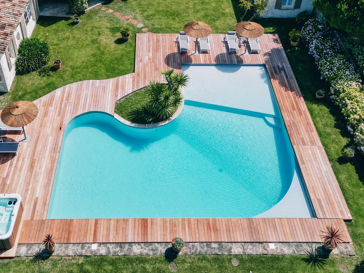 Classic 8×3 swimming pool large newly renovated pool